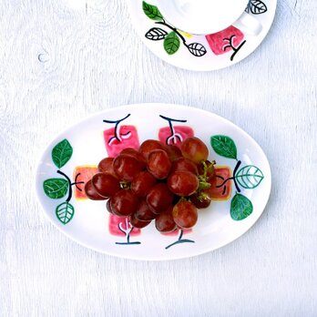 柿模様（ローズピンク）のオーバルプレートの画像