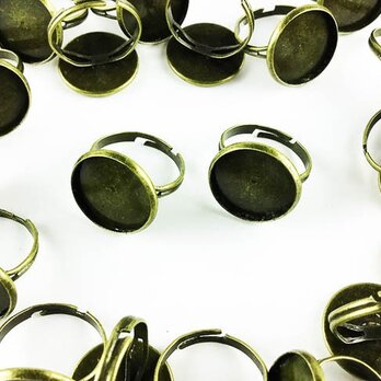 送料無料　リング パーツ　指輪　ミール皿　台座付き　金古美　20個　アンティーク ゴールド　サイズフリー　AP0420の画像