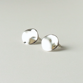 (SILVER) WATER RIPPLE STUD EARRINGSの画像