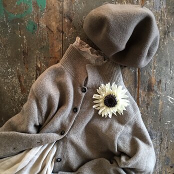 まったりなしろガーベラ…suMire-bouquet 布花コサージュの画像