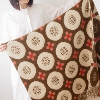 ひなぎくのブランケット　brown×redの画像
