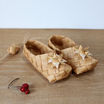白樺の星飾りの小さな靴　の画像