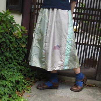夏紬リメイクスカート☆お花刺繍もポイントにキュートな79㎝丈の画像