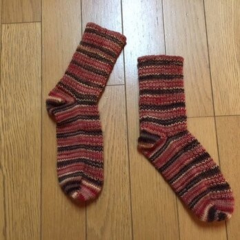 手編み靴下（ブラウン・レッド）の画像