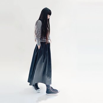 ストライプ 黒×濃黒 ロングスカート ポリエステル ブラック ●YVETTE●の画像