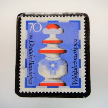 ドイツ　チェス切手ブローチ 3125の画像