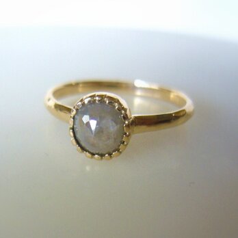 ナチュラルダイヤのK14の指輪(ミルキーグレー)の画像