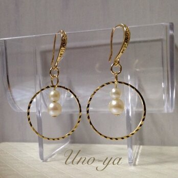 本真珠の雪だるまピアス