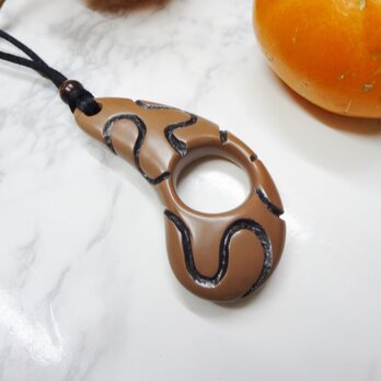 おしゃれなアートペンダント　２００－１８