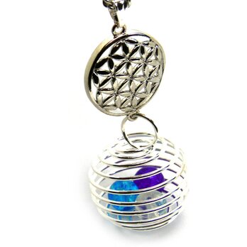 フラワーオブライフ・メタルコクーン　ネックレス（生命の花/神聖幾何学/銀色）の画像