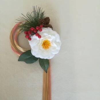 【再々販】【送料無料】白椿と桃色水引のお正月飾りの画像