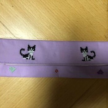 クロスステッチ刺繍＊二匹のハチワレ猫★カトラリーケースの画像