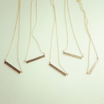 gold bar necklaceの画像