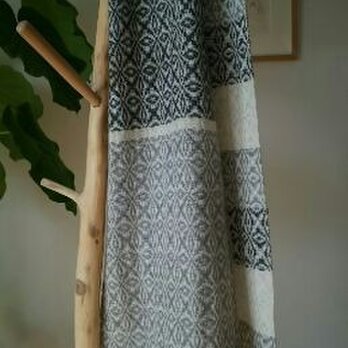 手織りカシミヤマフラー／モノクロの画像