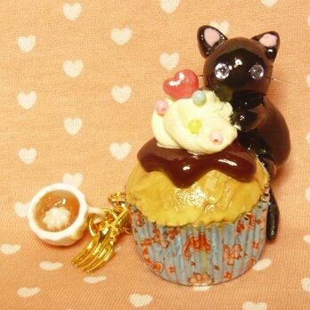 にゃんこのしっぽ○カップケーキのバッグチャーム○黒猫○ミニチュアの画像