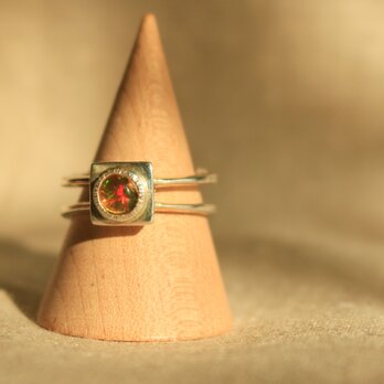 オレンジドロップのようなファイヤーオパールのリング