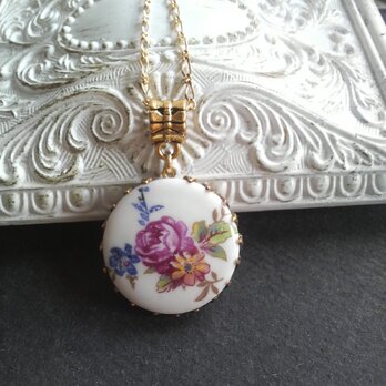 ヴィンテージ　薔薇floral  porcelain　ネックレスの画像
