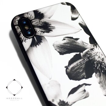 iphoneXケース/iphoneXsケース 軽量レザーケースiphoneXカバー（花柄×ブラック）ホワイトフラワーの画像
