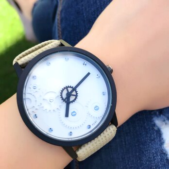 ユニセックス セコンドギア腕時計 ホワイト<q-006>の画像