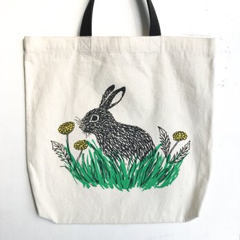 rabbit and dandelion tote w/short handleの画像