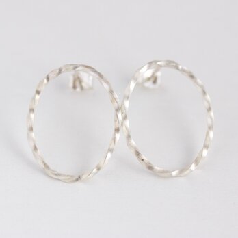 Oval twist studs オーバルツイストピアスの画像