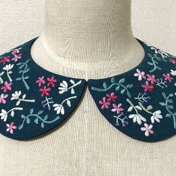 手刺繍つけ襟（ターコイズ）の画像