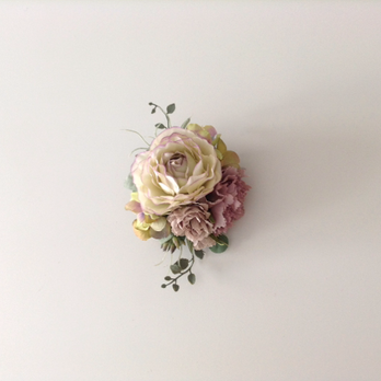 再販　コサージュ『Ranunculusとcarnation』/A