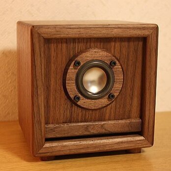 木製スピーカー　CUBEの画像