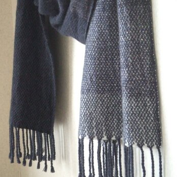 「Kさまご依頼品」手織りカシミアストール・・紺のグラデーションの画像
