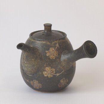銀彩花紋茶器