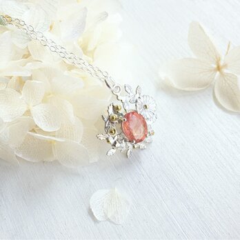 桜色トルマリン 雛菊のネックレスの画像