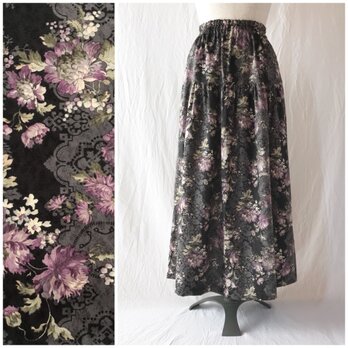 レディのための花柄ジャガードスカート（ブラック）の画像