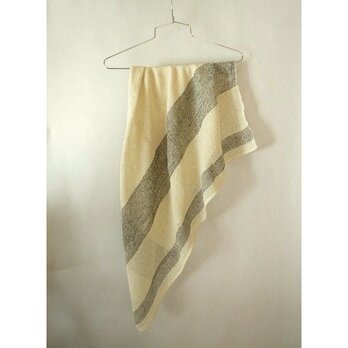 手織りシルクのスカーフ　素朴な風合い（１）の画像