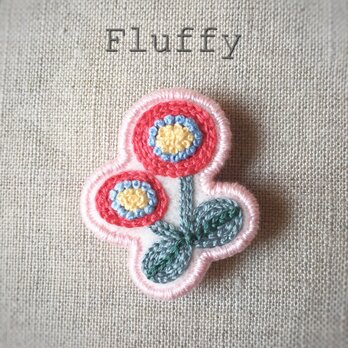 デイジーの刺繍ブローチの画像