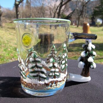 耐熱ガラスのマグカップ　冬の森の画像