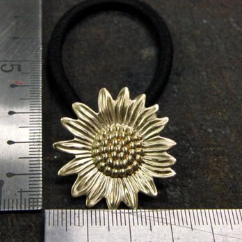 真鍮ブラス製 向日葵(ひまわり)デザインヘアゴムコンチョ 髪留め・バッグボタン飾り・ペットの首輪飾りにもの画像