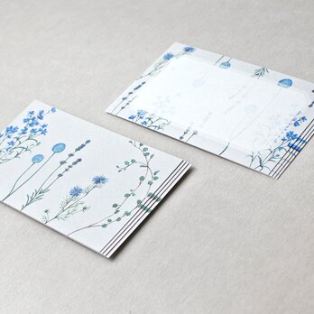 ブルーの花たちのメッセージカードの画像