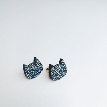 彩漆のねこピアス blue×white