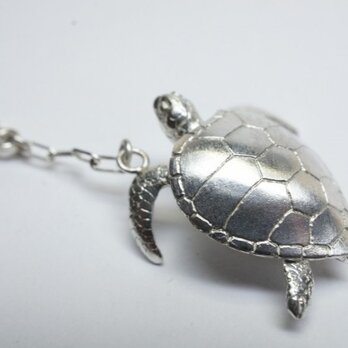 sea turtle pendantの画像