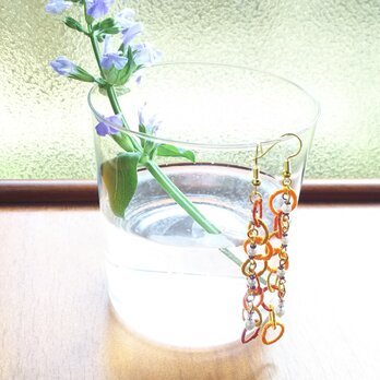 刺繍糸とビーズのピアス／イヤリング『オレンジ系・2』の画像