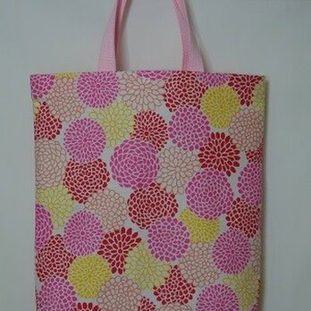 艶やかな桐谷さんのカラフルなdesignバッグ姫菊bagの画像