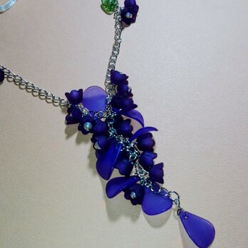 紫藤のネックレスの画像