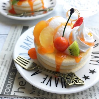 カラフルフルーツパンケーキのメモスタンド　スイーツデコの画像