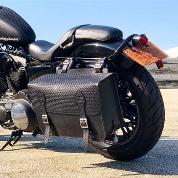 レザーサドルバッグ 大容量18Ⅼ：バイク用 ／ベジタブルタンニンレザー・スタンピング *受注製作の画像