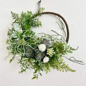 Green wreathの画像