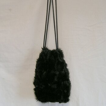 ¶ new antique fur ¶ ブラックラム大きめ巾着ポシェットバッグの画像