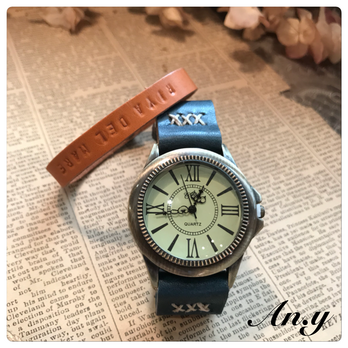 栃木レザーアンティーク腕時計ネイビーブルー&ブレスレットの画像