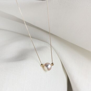 【K10YG】あこや真珠とイエローゴールドミラーボールネックレスの画像