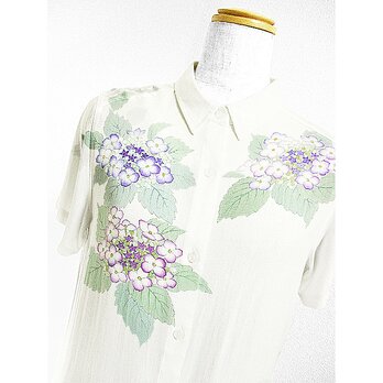 半袖シャツ（ロング丈）（とろ～り生地）（紫陽花）（生成の白色）の画像