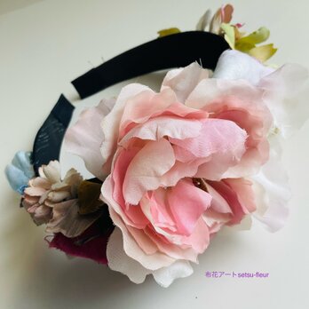 131  カチューシャ　お花がたくさんの画像